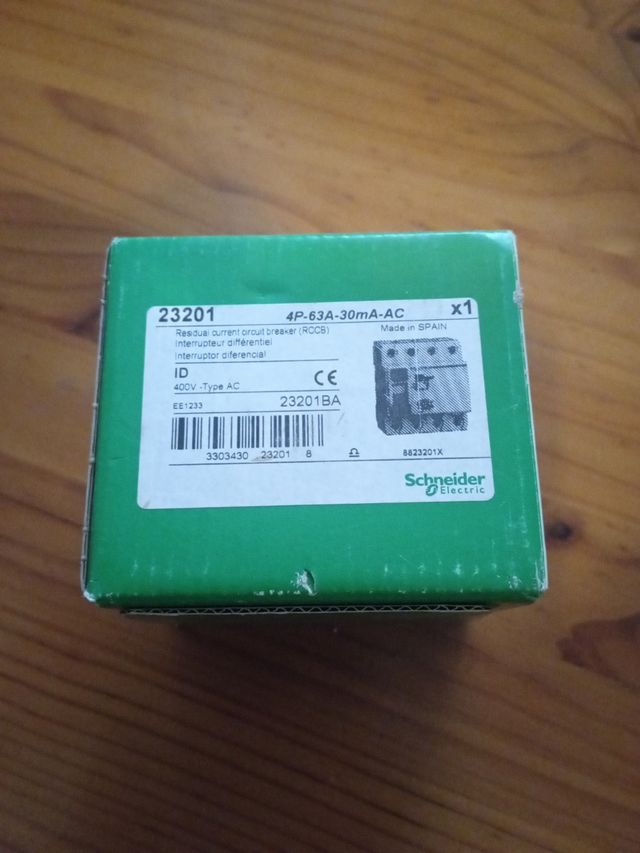 Schneider Acti9 iOF A9A26924 240-415V