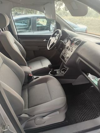 Volkswagen Caddy 2010