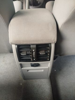 Volkswagen Caddy 2010