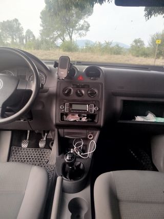 Volkswagen Caddy 2010