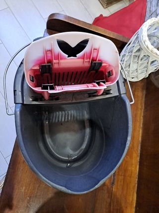 Secchio vileda con manico da vedere in foto