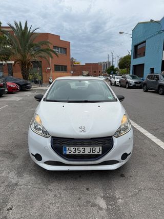 Peugeot 208 2015