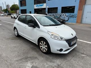 Peugeot 208 2015