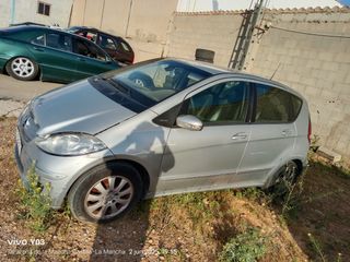 Mercedes clase a- entero