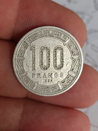 Moneda escasa Chad 100 Francos 1990