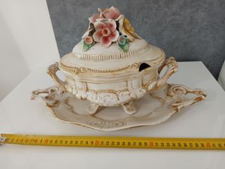 Antica Zuppiera in Ceramica Decorata con Fiori Vin
