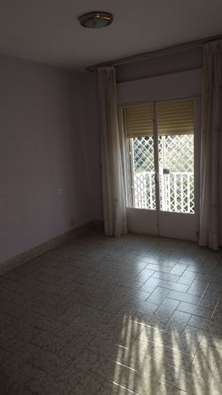 Casa unifamiliar con jardin