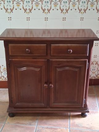 Zapatero madera de pino.