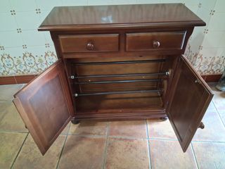 Zapatero madera de pino.