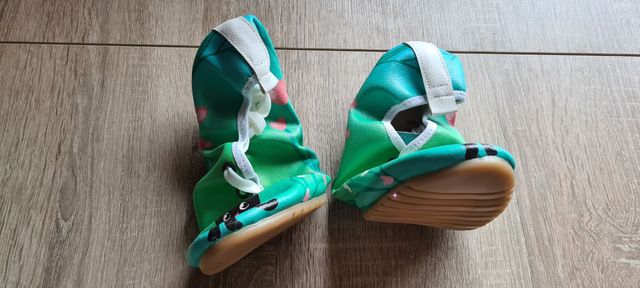 Zapatillas plegables con diseño de gato