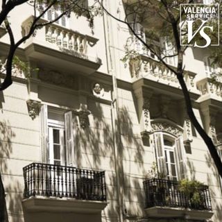 0712 - ESTUPENDO RESTAURANTE EN CÁNOVAS