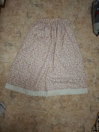 Talla 14.
Falda canaria flores