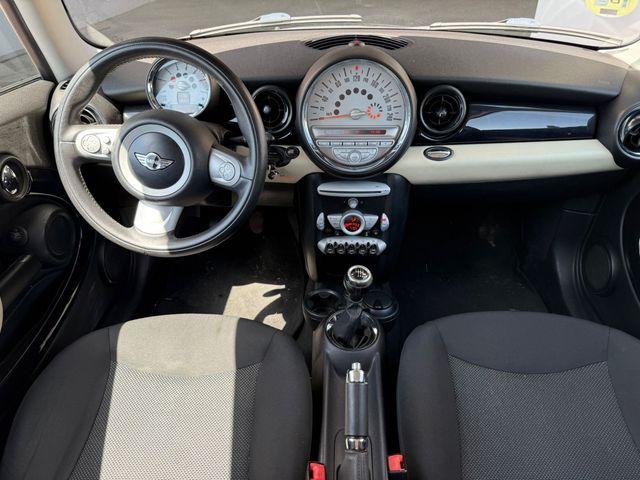 MINI COOPER D 110CV 2009