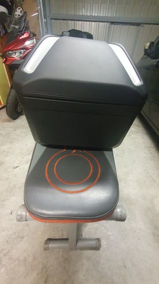 Baúl trasero KTM Touring con soporte y llaves 