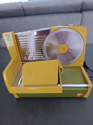 Affettatrice elettrica vintage