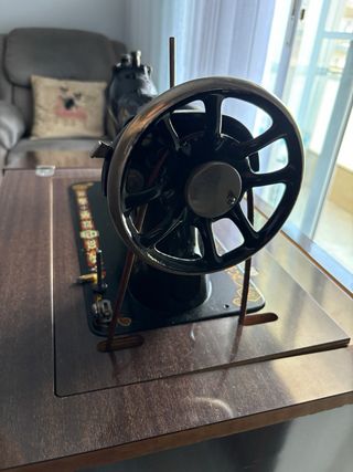 Máquina coser Hexagon antigua