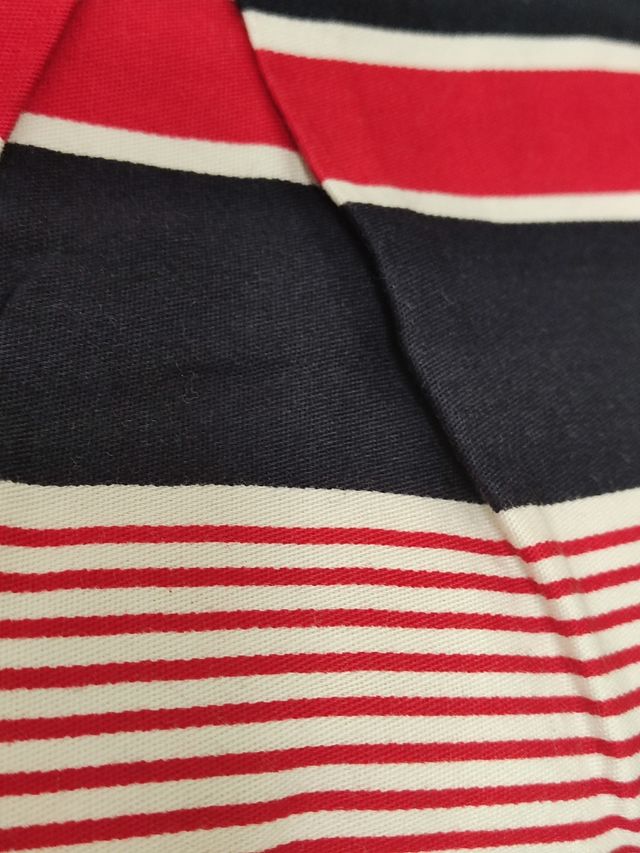 Top rayas rojas y azules - Talla 42