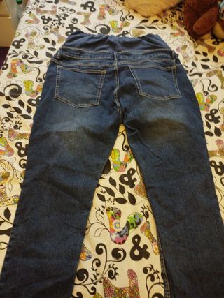 Vaqueros premamá Lefties XL dispongo de 2
