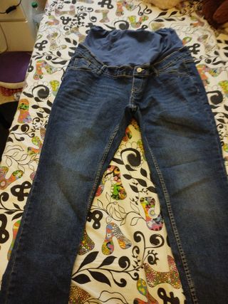 Vaqueros premamá Lefties XL dispongo de 2