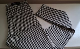 Pantalones cuadros Stradivarius XS