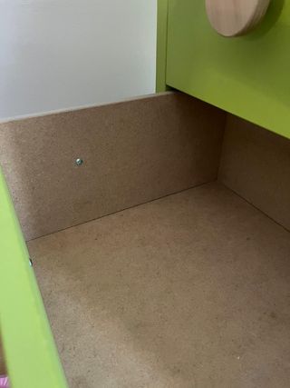 Cómoda infantil Ikea verde oliva