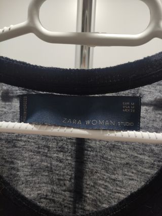 Camiseta Zara negra sin mangas - Talla M