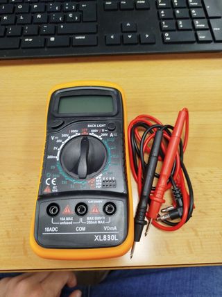 Multímetro digital nuevo