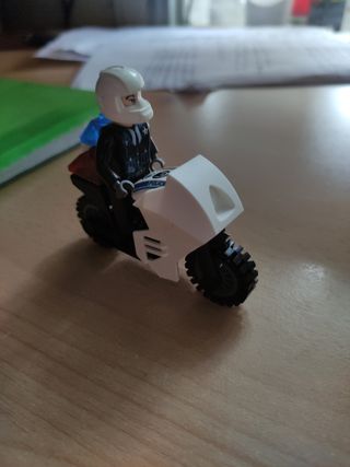 Moto lego