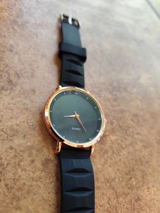 Reloj mujer negro y cobre 