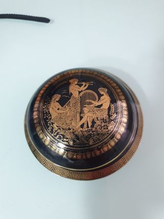 Caja joyero griega negra y dorada