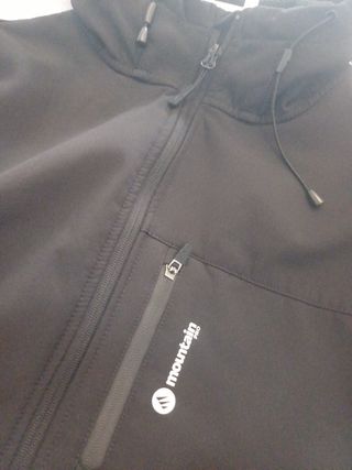 Chaqueta montaña negra