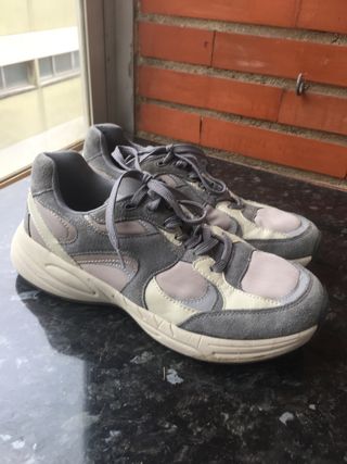 Zapatillas ZARA grises talla 40