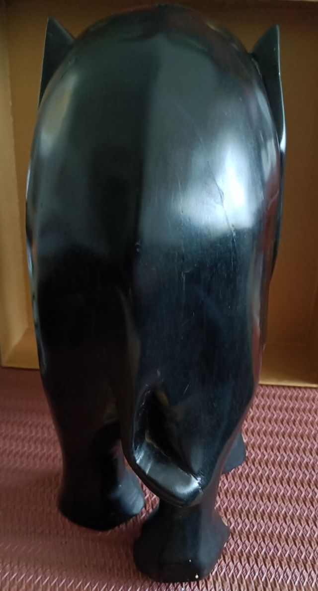 Elefante Ébano tallado a mano