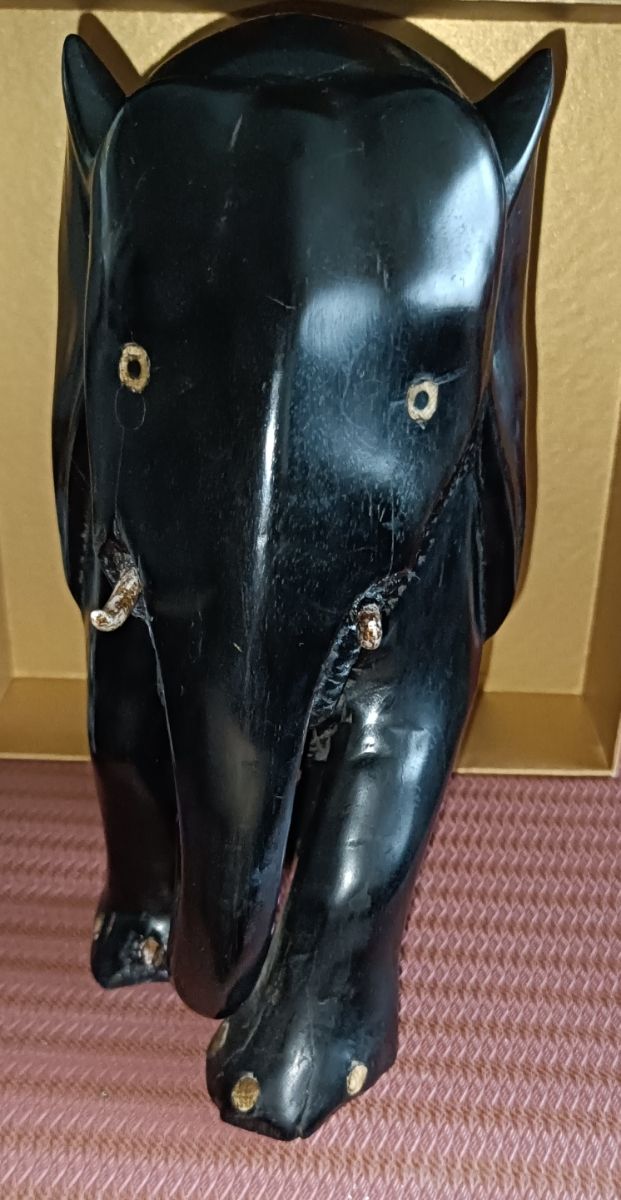 Elefante Ébano tallado a mano