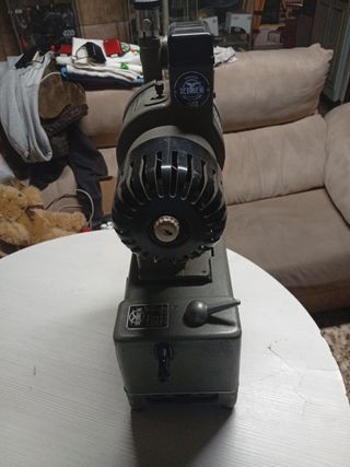 Proyector Debrie MB15 16mm antiguo