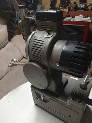 Proyector Debrie MB15 16mm antiguo
