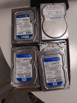 4 Discos duros WD 160GB & 500GB + Hitachi