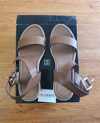 Sandali Miss Roberta marroni, in pelle. Taglia 39.