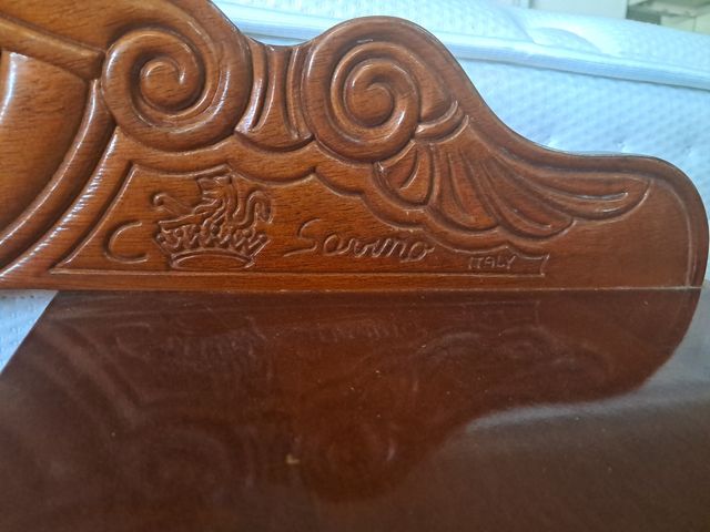 Diván teléfono antiguo