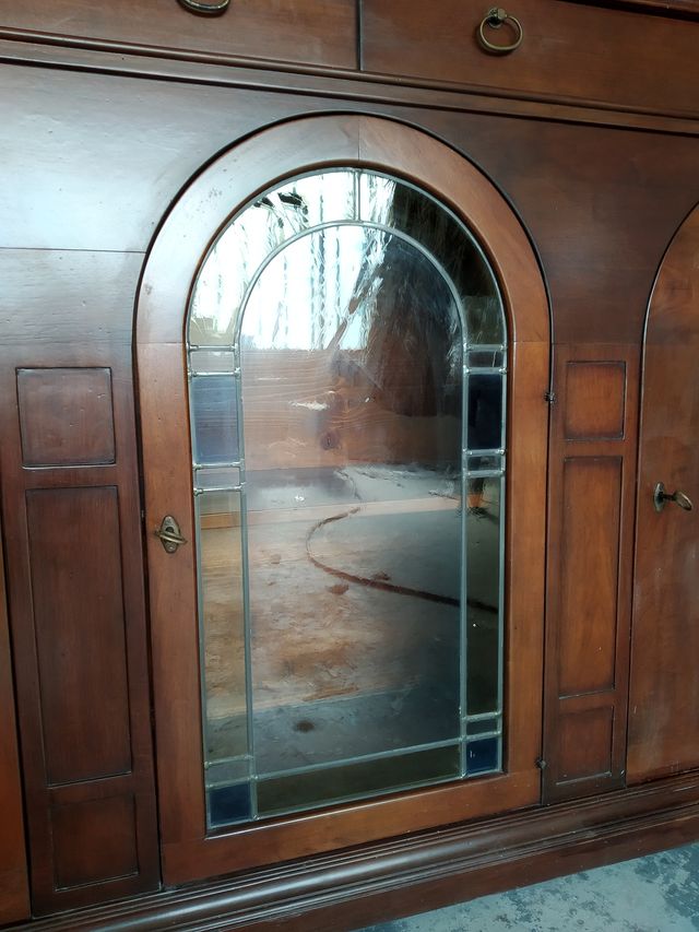 Credenza Art Decò verniciata nuova, vetro a piombo