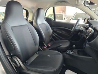 SMART fortwo 60kW81CV EQ coupe
