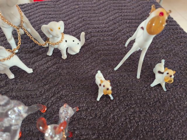 Figuras años 60 70 perros, duendes EIHO,murano.cab