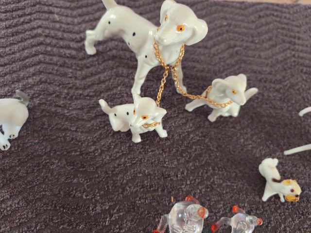 Figuras años 60 70 perros, duendes EIHO,murano.cab