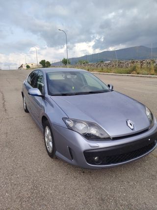 Renault Laguna 2012