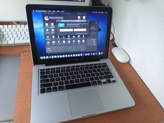 MacBook Pro 13" i5 8GB 240GB SSD