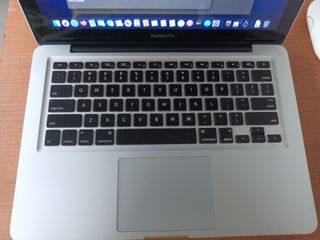 MacBook Pro 13" i5 8GB 240GB SSD
