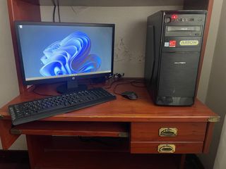 PC Escritorio Asus-HP i5 4460
