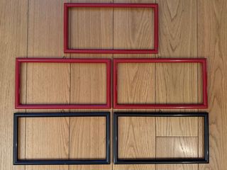 stock 5 Cornici da muro - Rosse & Nere