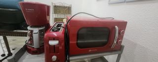 Cafetera Bosch + Tostadora + Microondas Mondelife
