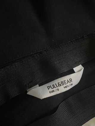 Falda negra Pull&Bear talla S